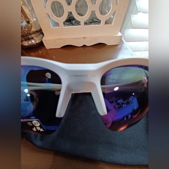 OAKLEY FLAK BETA'S UNISEX NWT & CASE POLARIZED SUNGLASSES - Picture 6 of 10